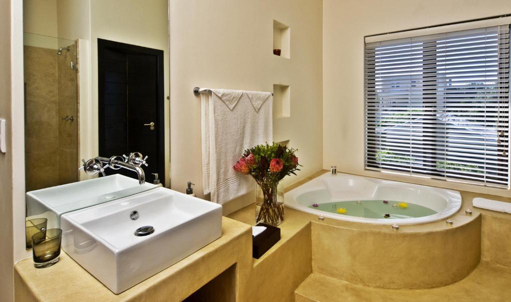 Lodge On The Lake And Wellness Spa Wildernis Zimmer foto